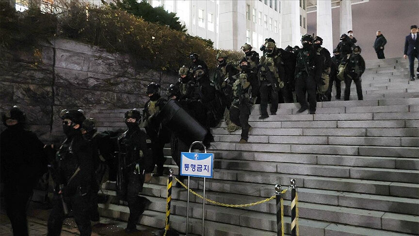 Güney Kore'de Başkan Yeol için çember daralıyor! Kabine 