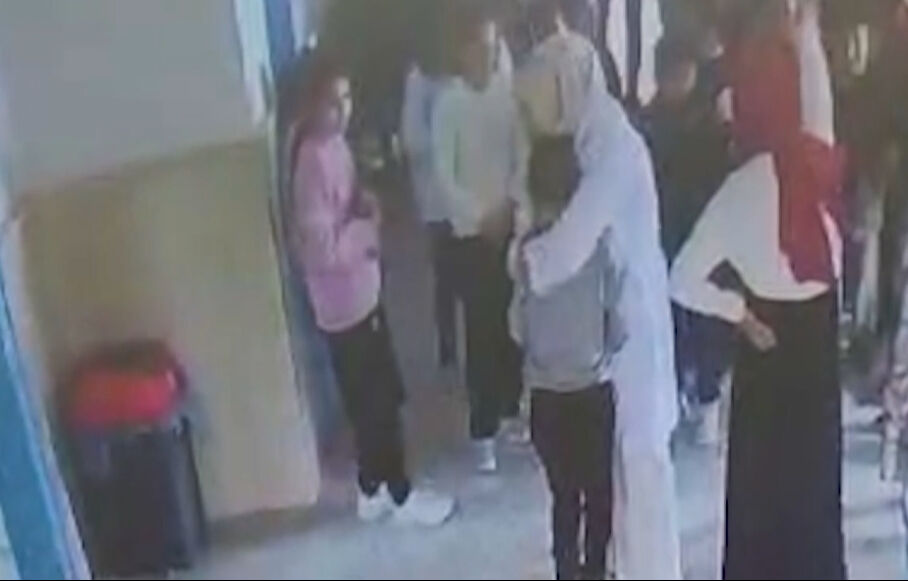 Şanlıurfa'da bir öğretmen öğrencisinin hayatını heimlich manevrası ile kurtardı - 3. Resim