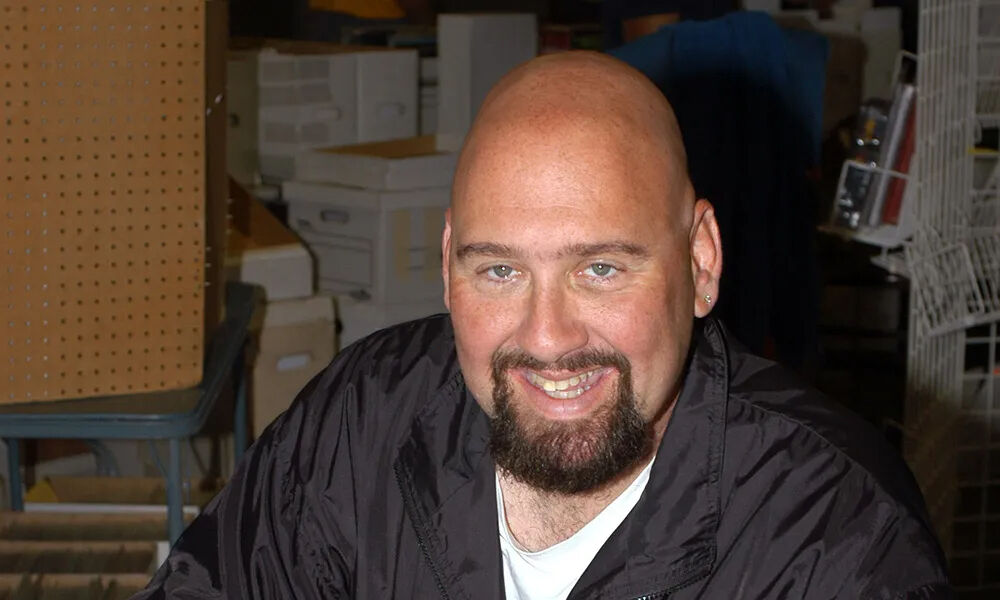 Ünlü oyuncu Scott L. Schwartz hayatını kaybetti! Ölüm nedeni belli oldu Ünlü oyuncu Scott L. Schwartz hayatını kaybetti! Ölüm nedeni belli oldu - 1. Resim