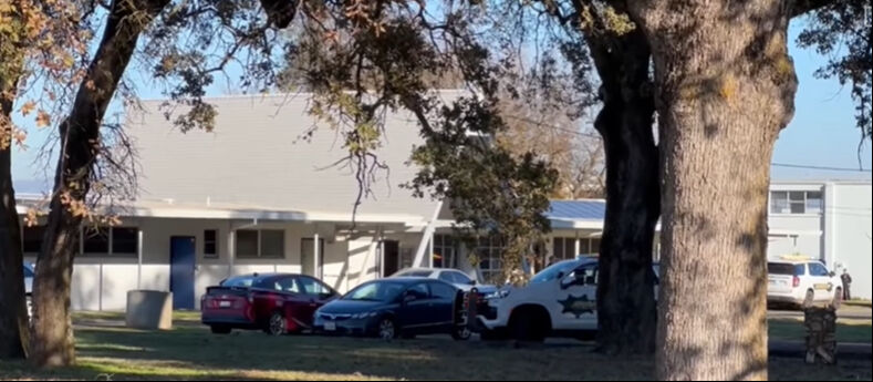 ABD'de okula silahlı saldırı! Ağır yaralı çocuklar var - 1. Resim