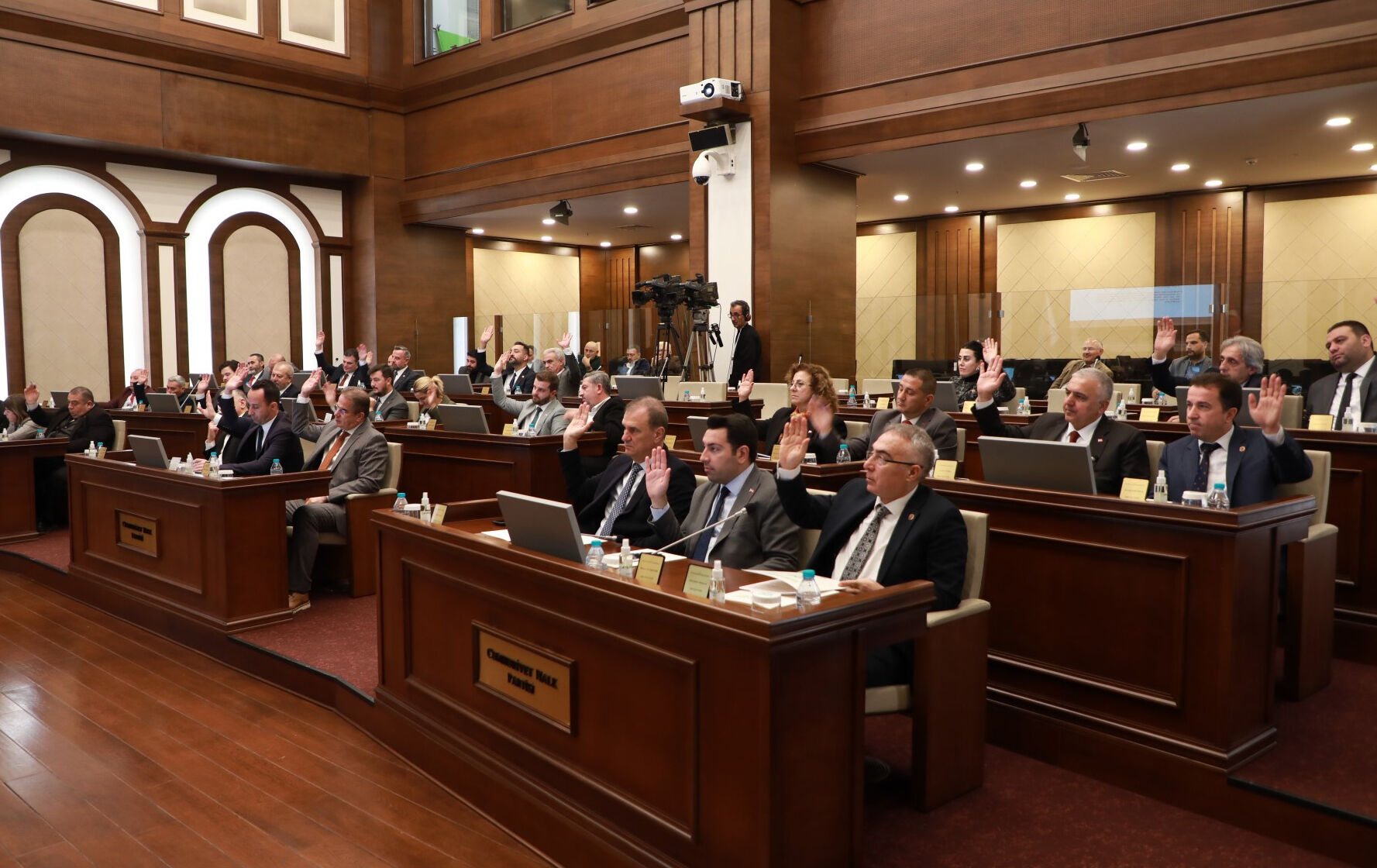 İstanbul'da tarihi karar! Bu ilçede yere çöp atan 3 bin lira ceza ödeyecek - 2. Resim