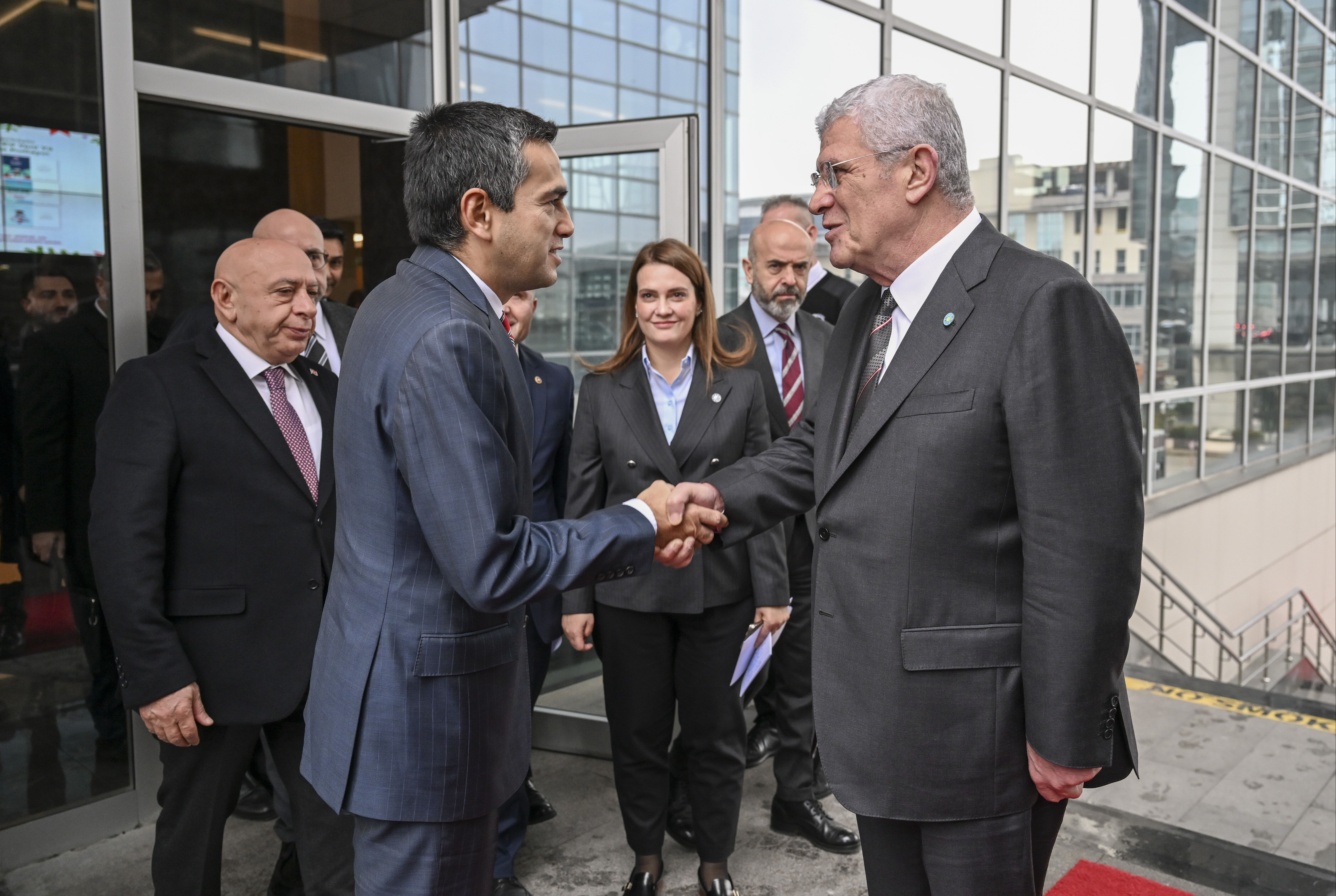 İyi Parti'den asgari ücret çıkarması: Dervişoğlu ısrarcı olduğu rakamı açıkladı - 2. Resim