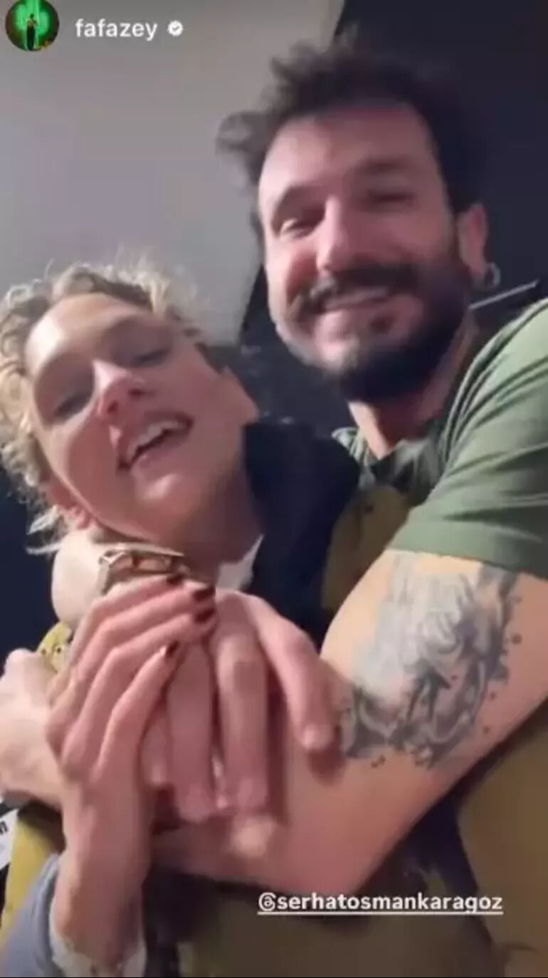 Öyle Bir Geçer Zaman Ki dizisinin oyuncuları yıllar sonra buluştu! Serhat Osman Karagöz'ü görenler tanıyamadı Öyle Bir Geçer Zaman Ki dizisinin oyuncuları yıllar sonra buluştu! Serhat Osman Karagöz'ü görenler tanıyamadı - 3. Resim