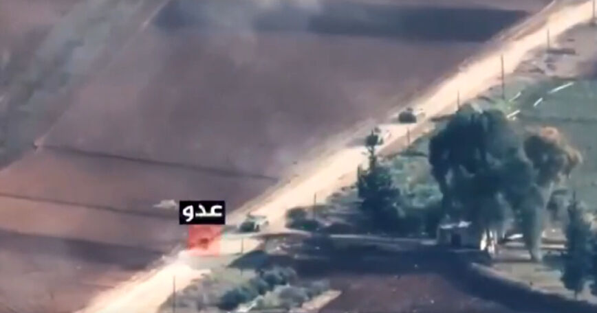 Suriyeli muhalifler Hama'yı kontrol altına aldı! Esad rejimi resmen duyurdu: Hama'yı kaybettik Suriyeli muhalifler Hama merkezine saldırdı! Esad rejimi askerleri köşeye sıkıştı - 1. Resim