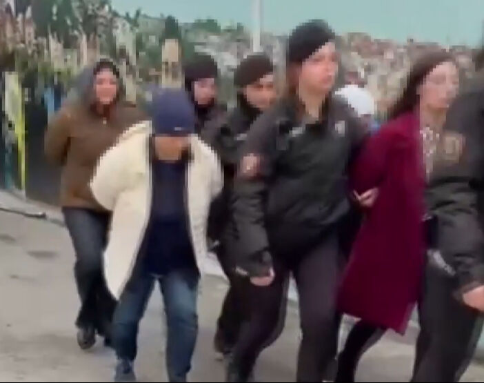 Yenidoğan Çetesi davasında 14 şüpheli gözaltına alındı! Son güne kadar boğun bakımda tutmuşlar - 4. Resim