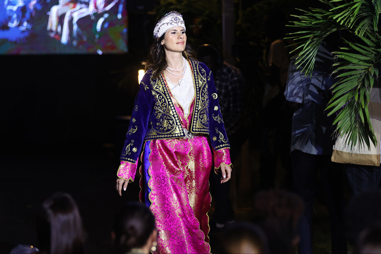 Anadolu gelinlikleri Dakar Moda Haftası'nı salladı! Senegal'de Türk motifleri Anadolu gelinlikleri Dakar Moda Haftası'nı salladı! Senegal'de Türk motifleri - 8. Resim