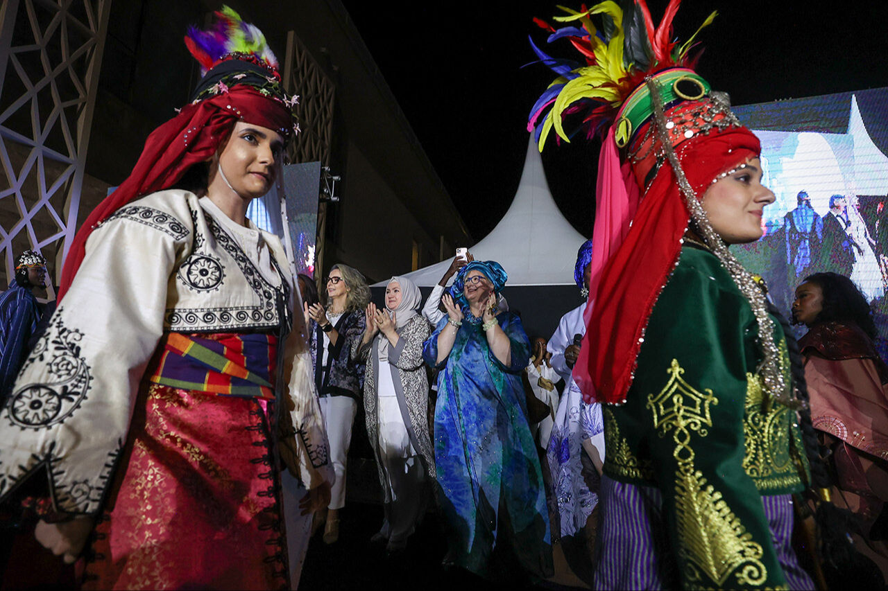 Anadolu gelinlikleri Dakar Moda Haftası'nı salladı! Senegal'de Türk motifleri Anadolu gelinlikleri Dakar Moda Haftası'nı salladı! Senegal'de Türk motifleri - 5. Resim