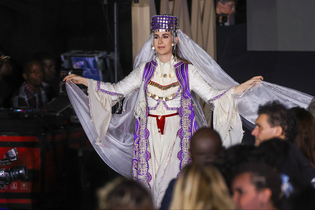 Anadolu gelinlikleri Dakar Moda Haftası'nı salladı! Senegal'de Türk motifleri Anadolu gelinlikleri Dakar Moda Haftası'nı salladı! Senegal'de Türk motifleri - 11. Resim