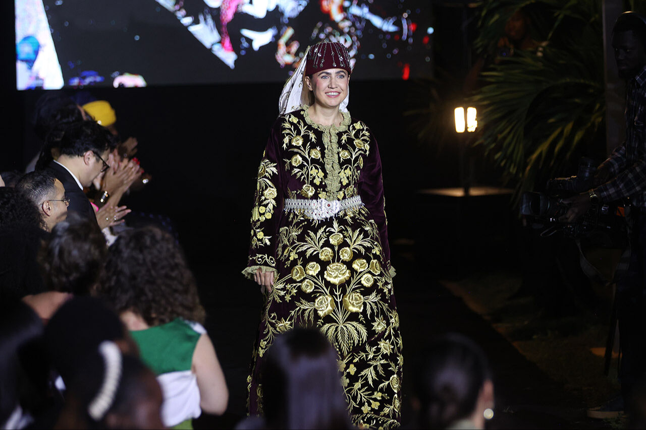 Anadolu gelinlikleri Dakar Moda Haftası'nı salladı! Senegal'de Türk motifleri Anadolu gelinlikleri Dakar Moda Haftası'nı salladı! Senegal'de Türk motifleri - 2. Resim