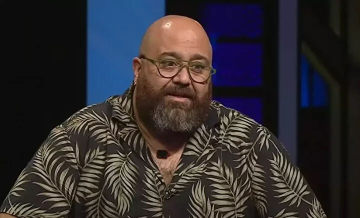 MasterChef programının jüri üyesi Somer Sivrioğlu neden hapis cezası aldı?   MasterChef programının jüri üyesi Somer Sivrioğlu neden hapis cezası aldı?   - 2. Resim