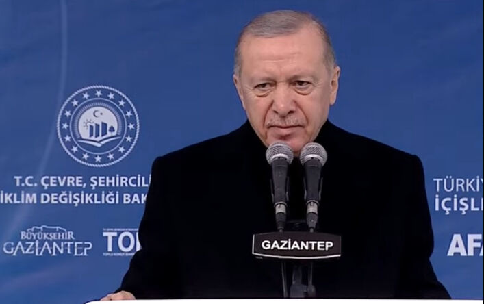 Gaziantep'te depremzedelerin 'anahtar ve tapuları' teslim edildi! Cumhurbaşkanı Erdoğan'dan önemli mesajlar - 1. Resim