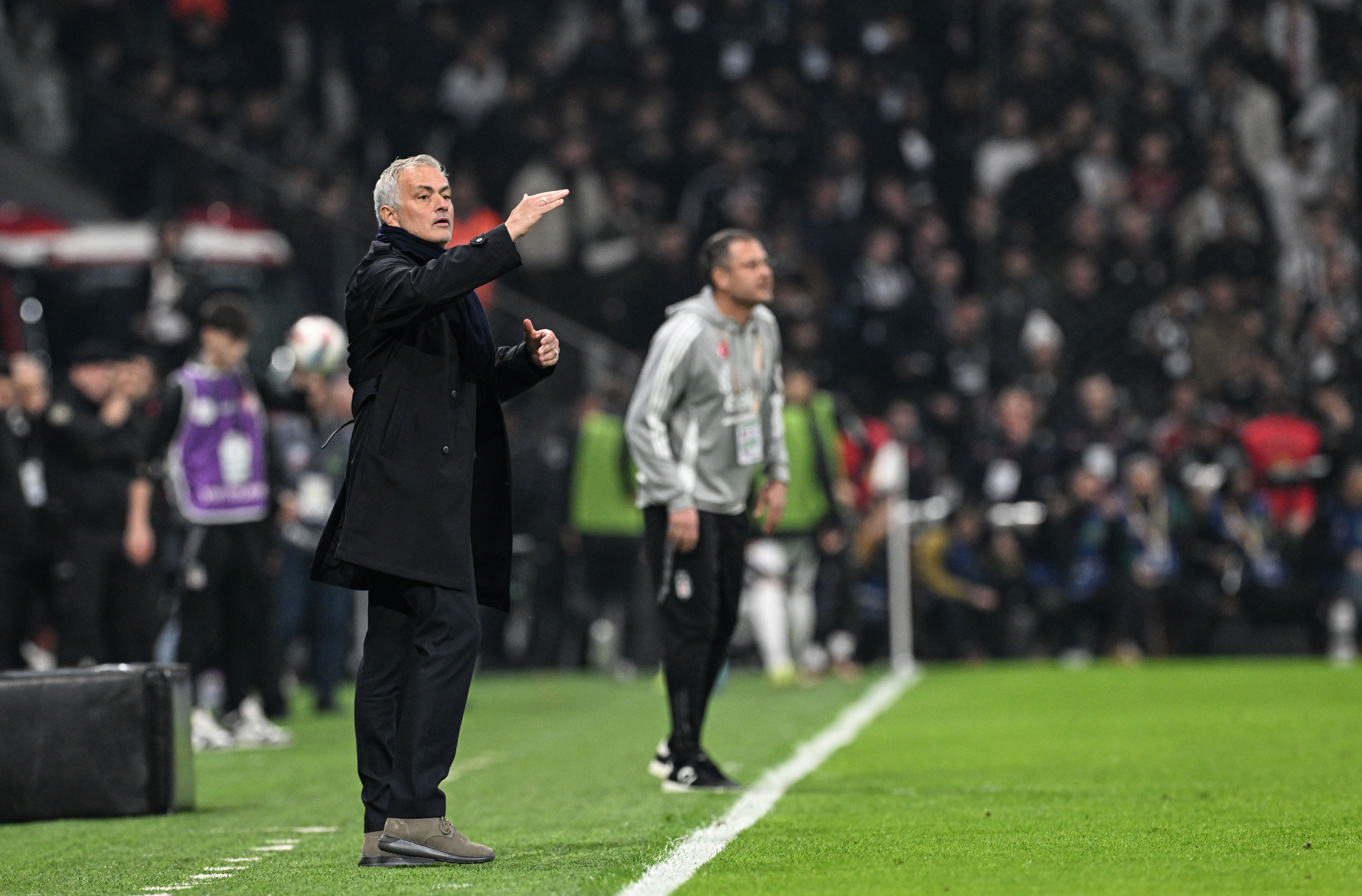 Jose Mourinho'dan derbi sonrası olay sözler! Beşiktaş, G.Saray ve şampiyonluk yorumu - 2. Resim