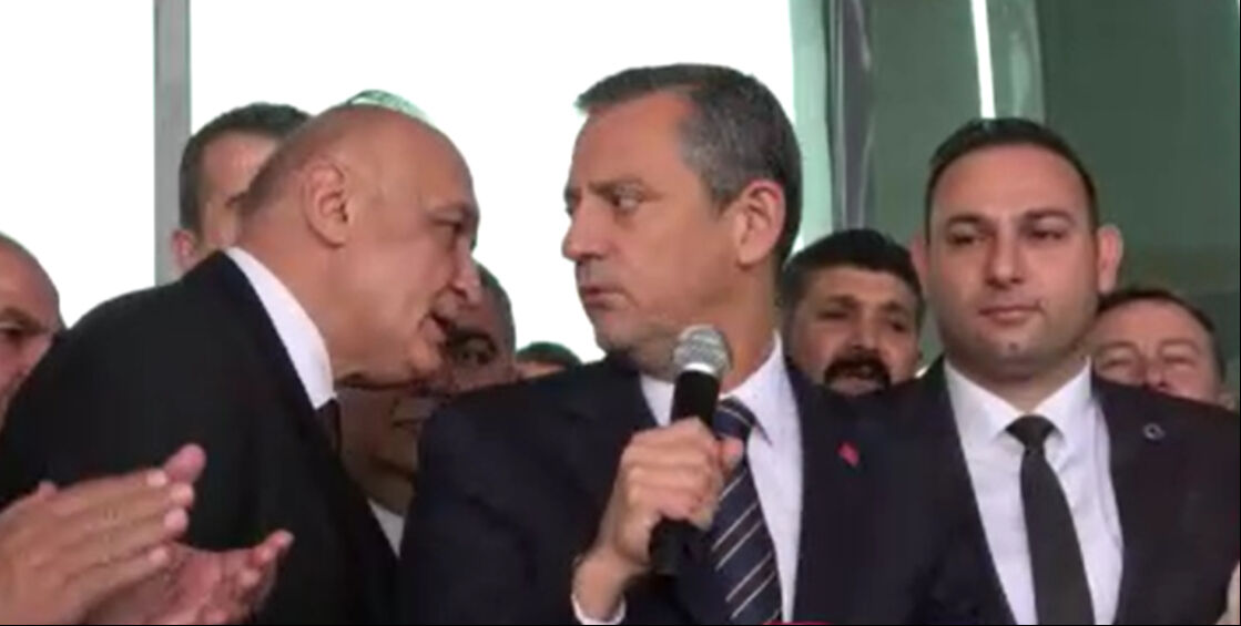 Özgür Özel'den Kilis'te Milletvekili Melih Meriç'e fırça! O sözleri gündem oldu Özgür Özel'den Kilis'te Milletvekili Melih Meriç'e fırça! O sözleri gündem oldu - 2. Resim