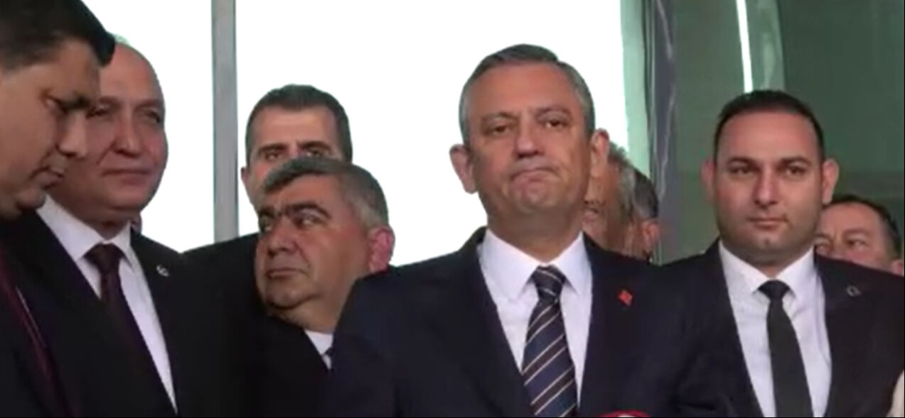 Özgür Özel'den Kilis'te Milletvekili Melih Meriç'e fırça! O sözleri gündem oldu Özgür Özel'den Kilis'te Milletvekili Melih Meriç'e fırça! O sözleri gündem oldu - 4. Resim