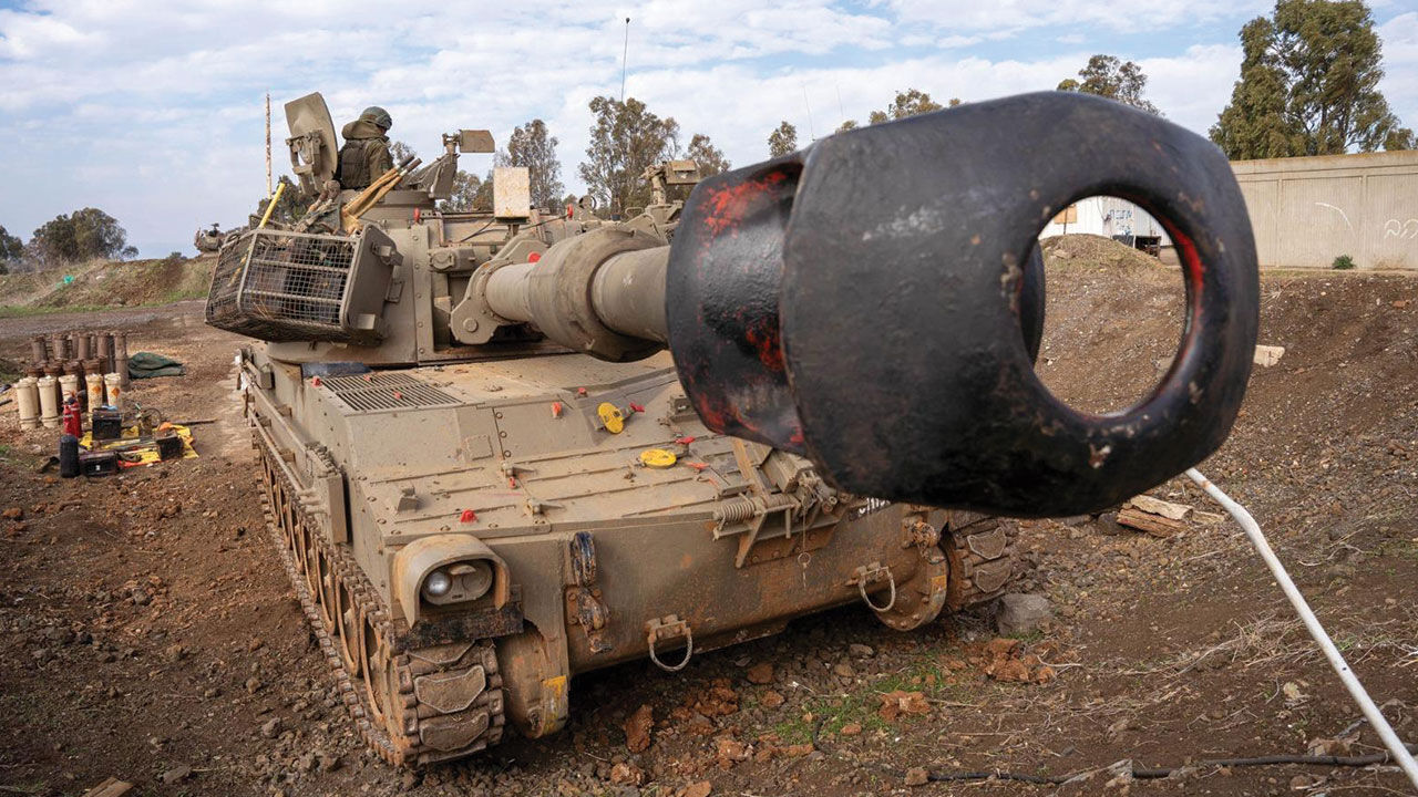 Suriyeli muhaliflerden korkan İsrail, Golan Tepeleri'ne takviye yaptı! Ordu alarma geçti - 2. Resim