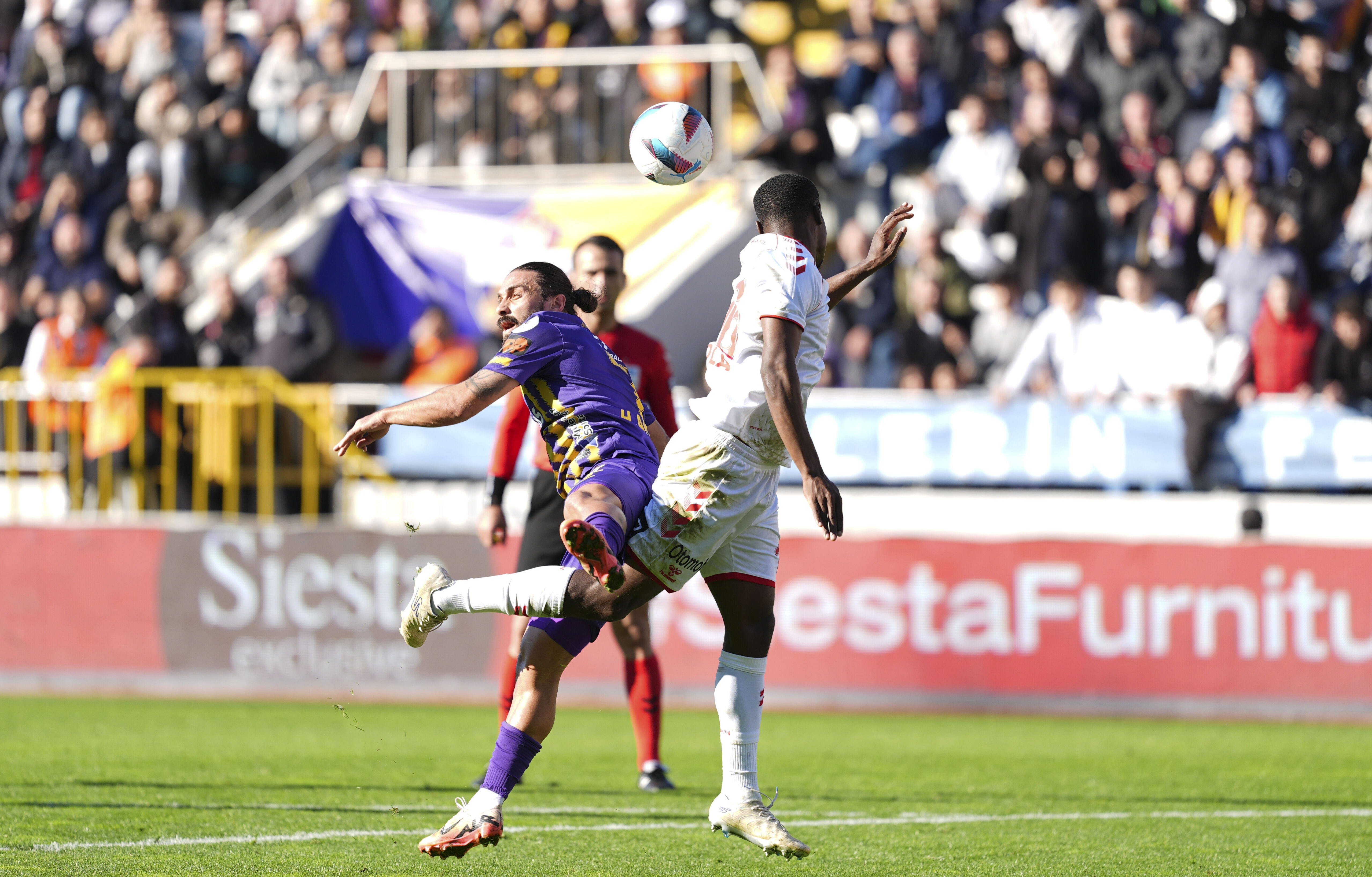 Eyüpspor evinde Samsunspor'u 3 golle geçti Eyüpspor evinde Samsunspor'u 3 golle geçti - 1. Resim