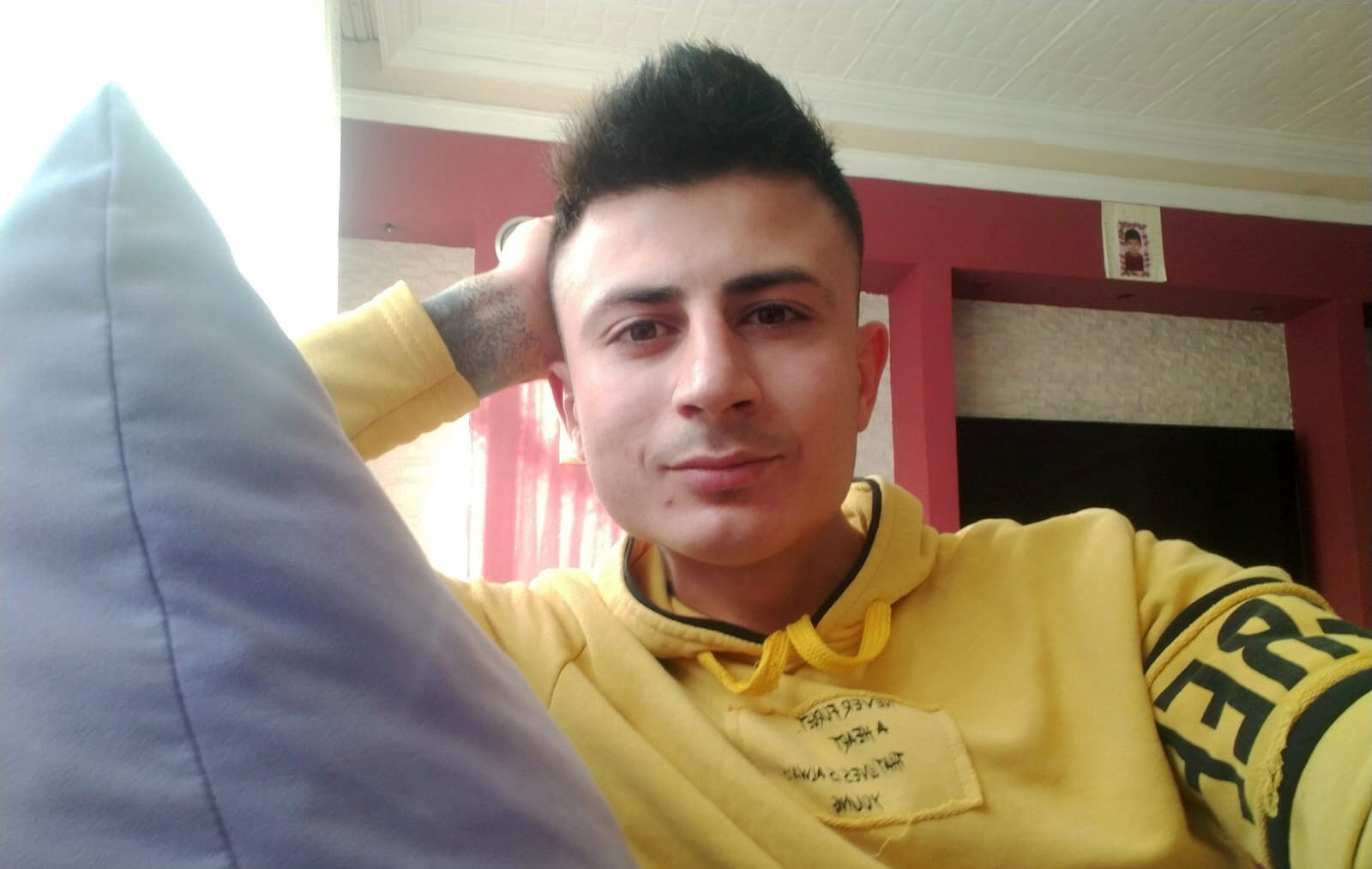 Gazze yolunda Esad rejimi esir almıştı! Engin Arslan 13 ay sonra özgürlüğüne kavuştu Gazze yolunda Esad rejimi esir almıştı! Engin Arslan 13 ay sonra özgürlüğüne kavuştu - 1. Resim