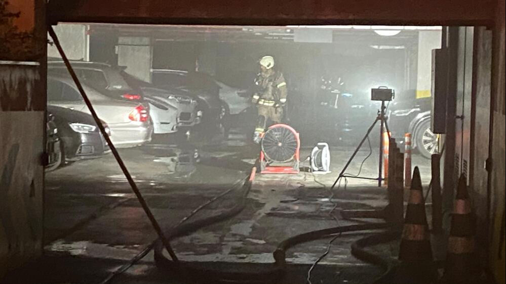 Başakşehir’de sıcak saatler! 14 katlı bina tahliye edildi - 2. Resim