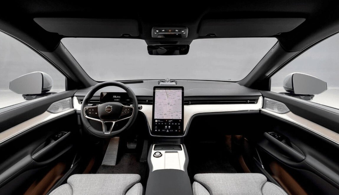 Çinli Volvo’nun amiral gemisi EX90 yüzünü gösterdi! Menzili 730 km'ye varıyor - 3. Resim