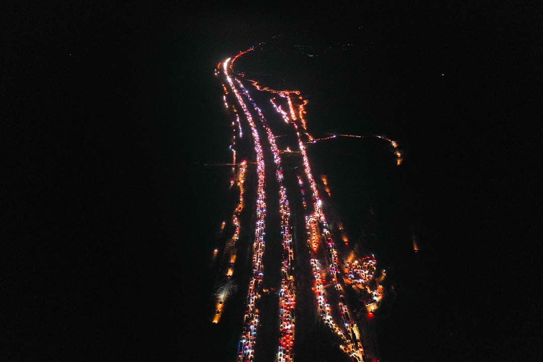 Esad'ın zulmü bitti, şimdi dönüş zamanı! Şam'a akın akın gidiyorlar Esad'ın zulmü bitti, şimdi dönüş zamanı! Şam'a akın akın gidiyorlar - 7. Resim