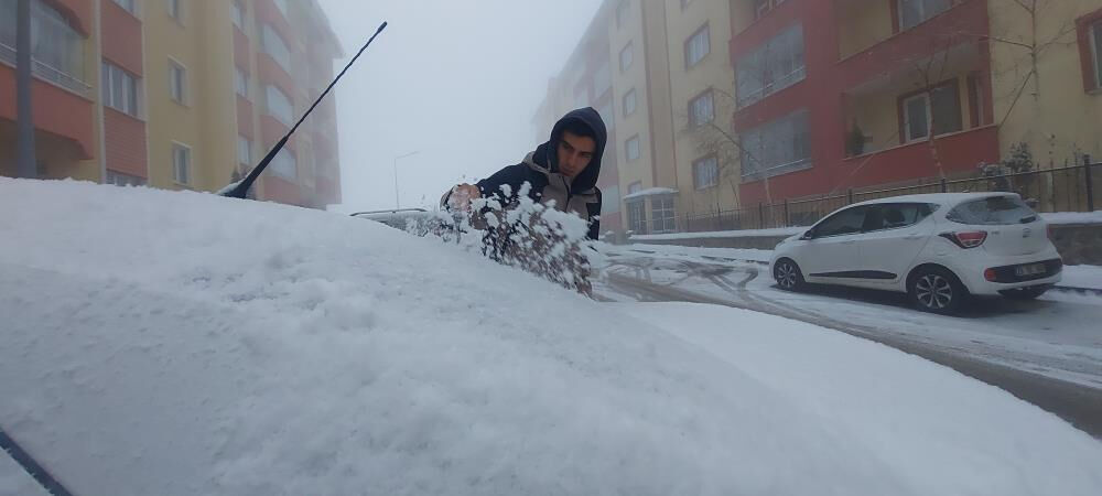 Hem sis hem de kar var! Göz gözü görmüyor... - 1. Resim