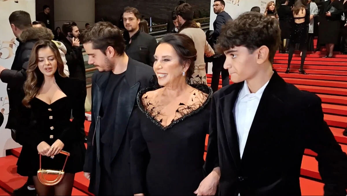 İbrahim Tatlıses'in torunu büyüdü! Melek Zübeyde'nin oğlu Efe'nin son halini görenler şaşırdı - 3. Resim