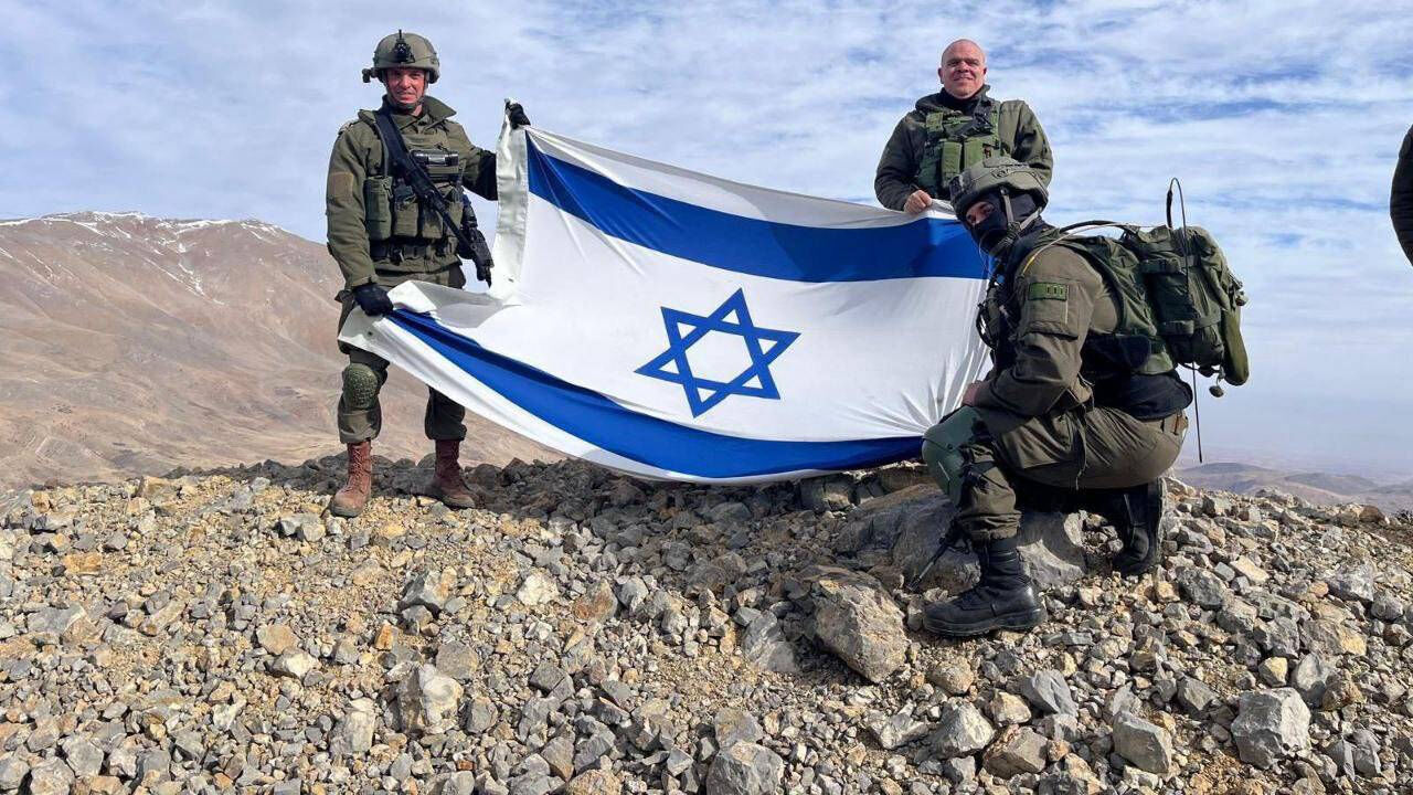 İsrail Şam'a roket yağdırdı! Roket geliştirme tesisi vuruldu - 1. Resim