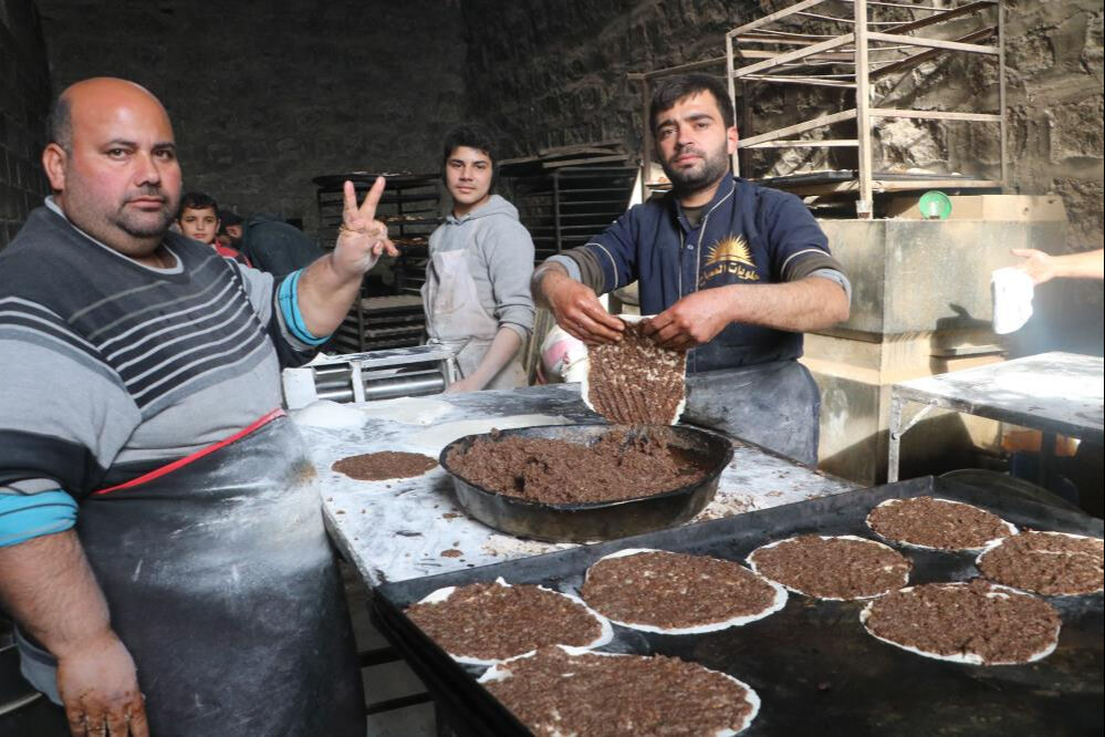PKK'dan temizlenen Tel Rıfat'ta zafer yemeği! Kentte nizam sağlanacak - 2. Resim