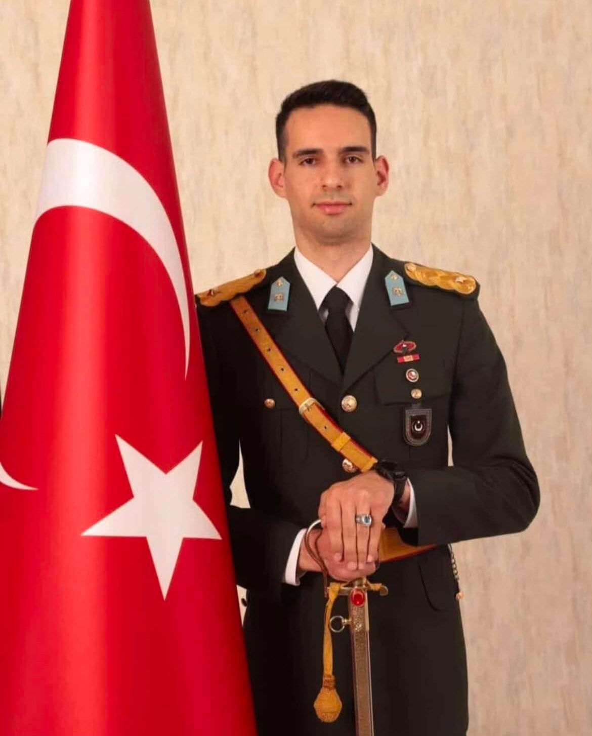 Türkiye vatan evlatlarına ağlıyor! Isparta'da 6 şehidin acı haberi baba ocağına ulaştı - 7. Resim