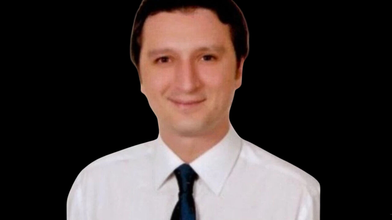 Aracında ölü bulunan Dr. Okan Dericioğlu'nun ölüm nedeni belli oldu! Kalp Damar Cerrahı Okan Dericioğlu kimdir, neden öldü? Aracında ölü bulunan Dr. Okan Dericioğlu'nun ölüm nedeni belli oldu! Kalp Damar Cerrahı Okan Dericioğlu kimdir, neden öldü? - 3. Resim