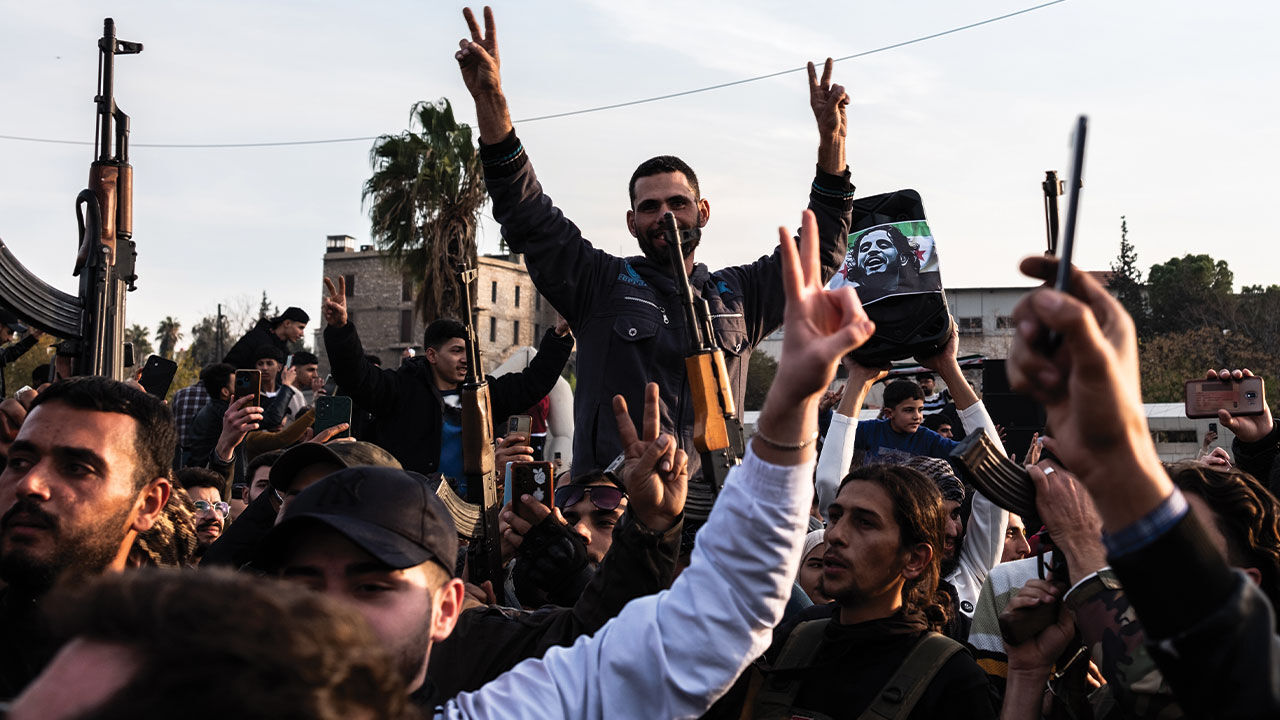 Bakan Bayraktar'dan Suriye'nin enerji ihtiyacı hakkında açıklama: İstikrar sağlanırsa üretecek proje çok - 3. Resim