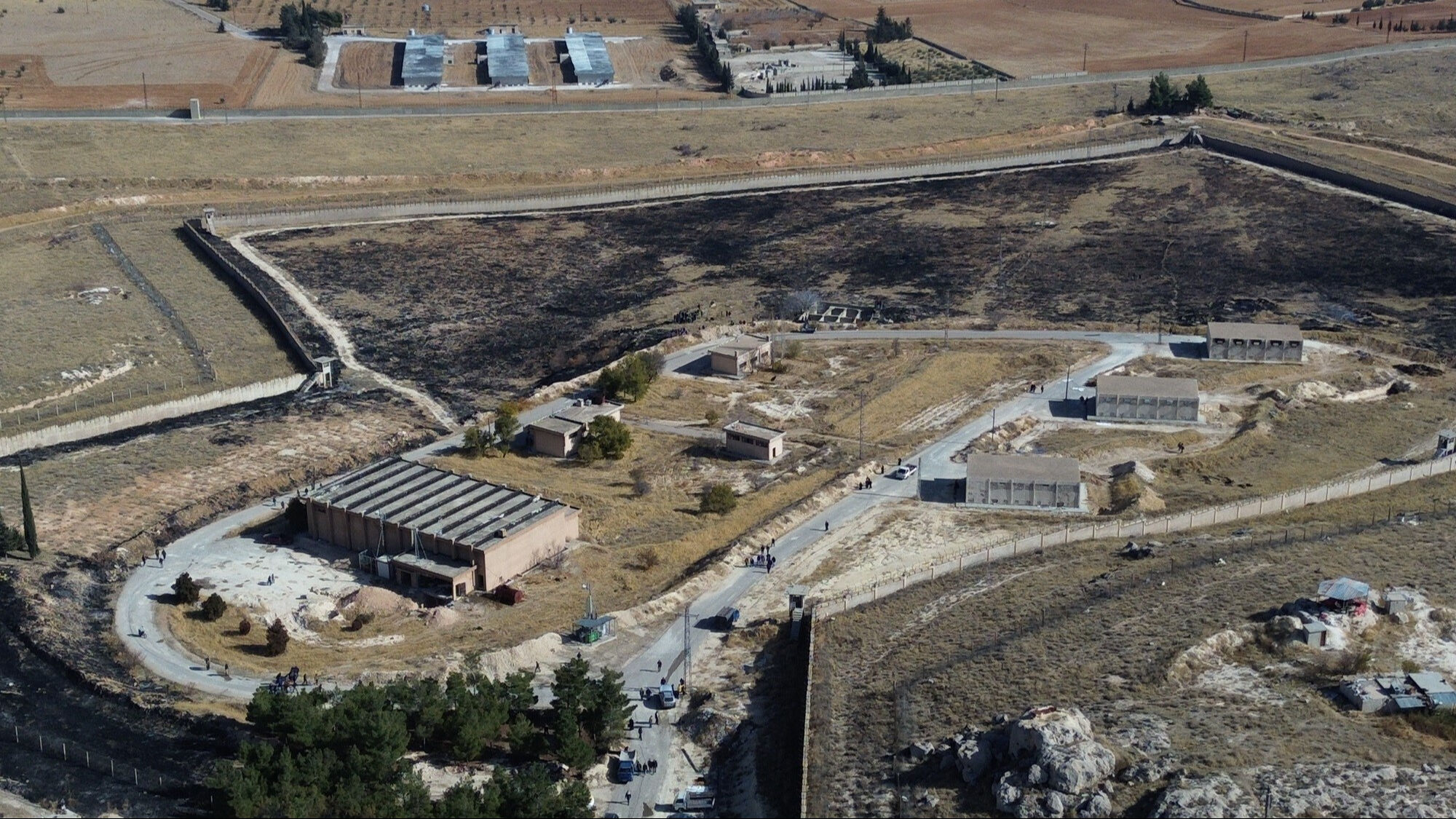Devrik Esad rejimin ölüm kampı! Sednaya Hapishanesi'ndeki pres makinaları görüntülendi - 3. Resim