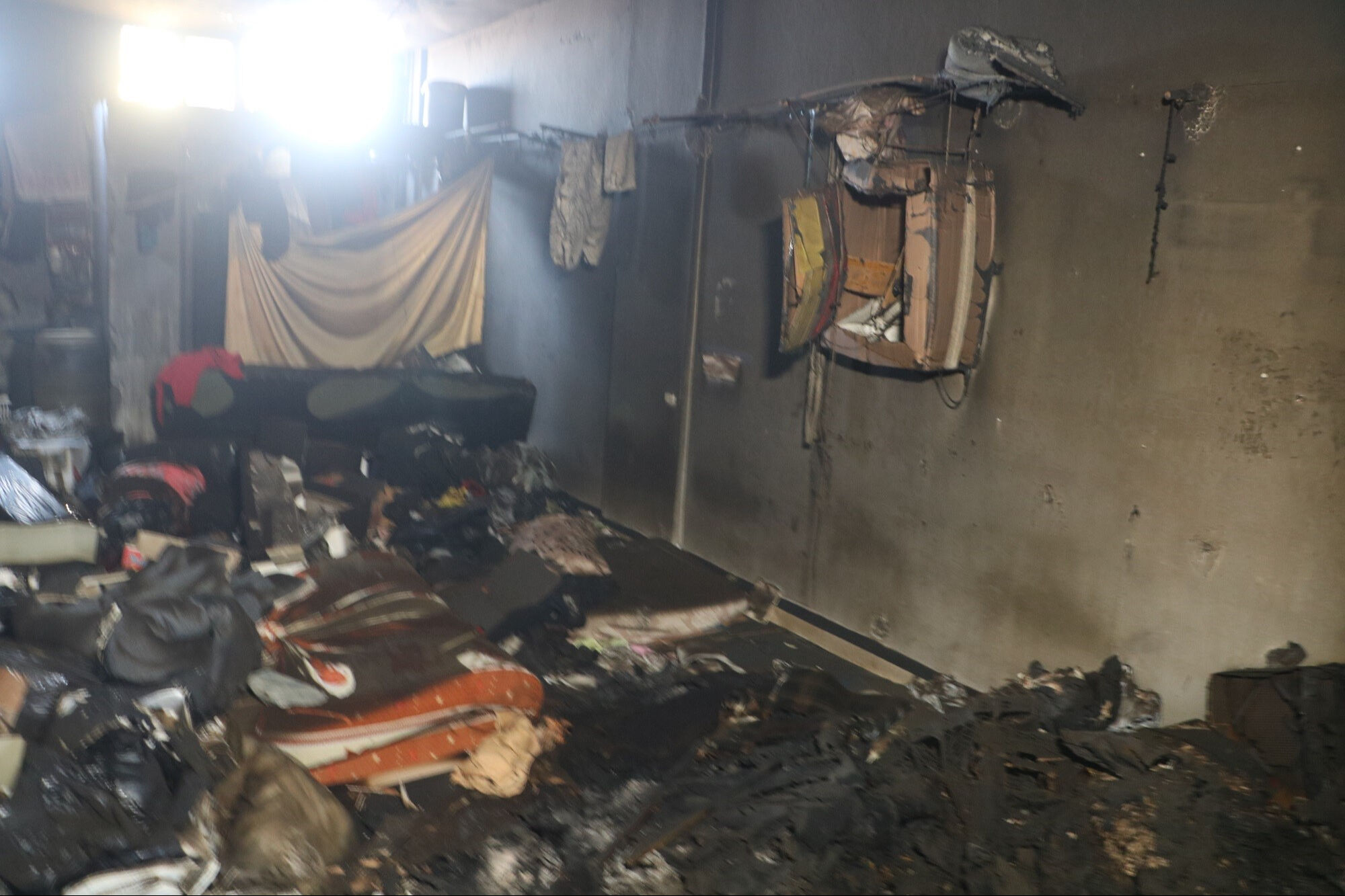 Devrik Esad rejimin ölüm kampı! Sednaya Hapishanesi'ndeki pres makinaları görüntülendi - 2. Resim