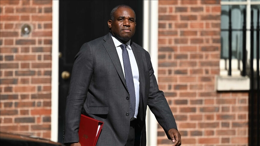 İngiliz bakandan eski dostu Esad'a ağza alınmayacak sözler: O bir Şam faresidir İngiliz bakanın eski dostu Esad'a söyledikleri gündem oldu - 1. Resim