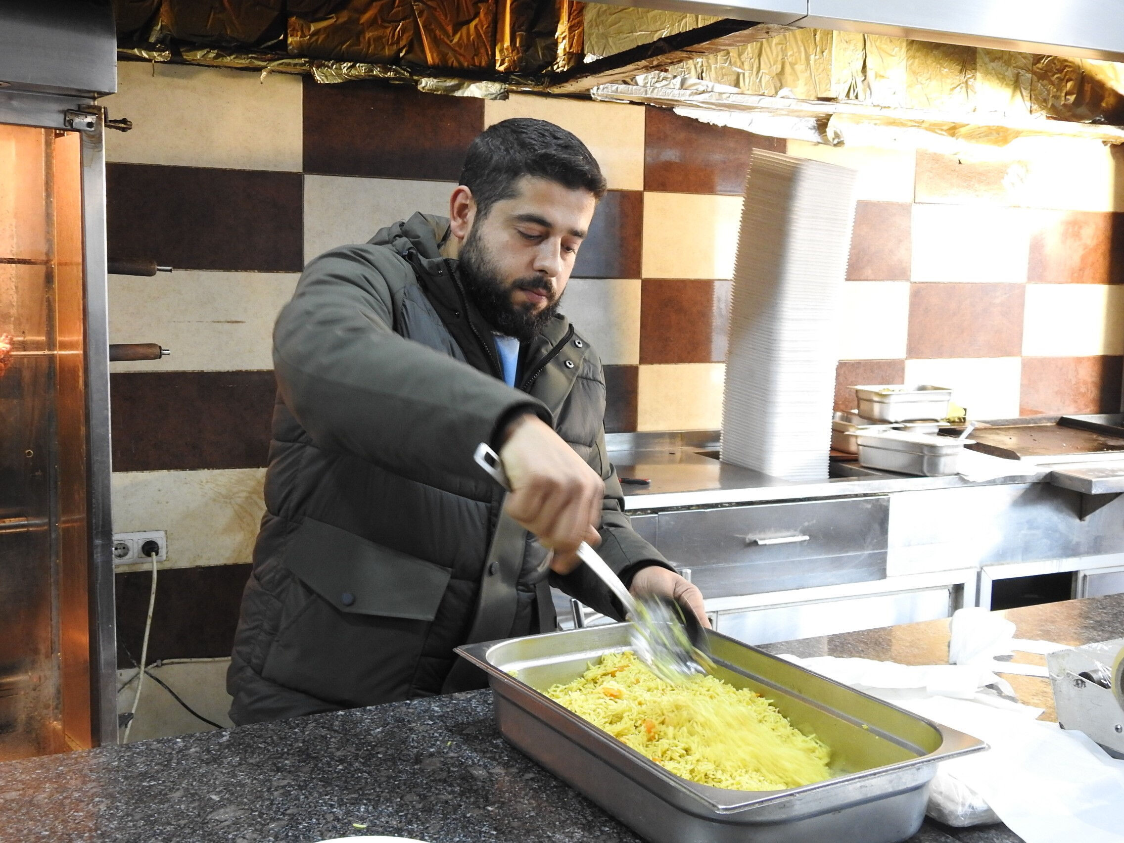 Dönercisi, telefoncusu, tatlıcısı... Suriyeli esnaf Türkiye'de kepenk indiriyor: Gidiyoruz... - 4. Resim