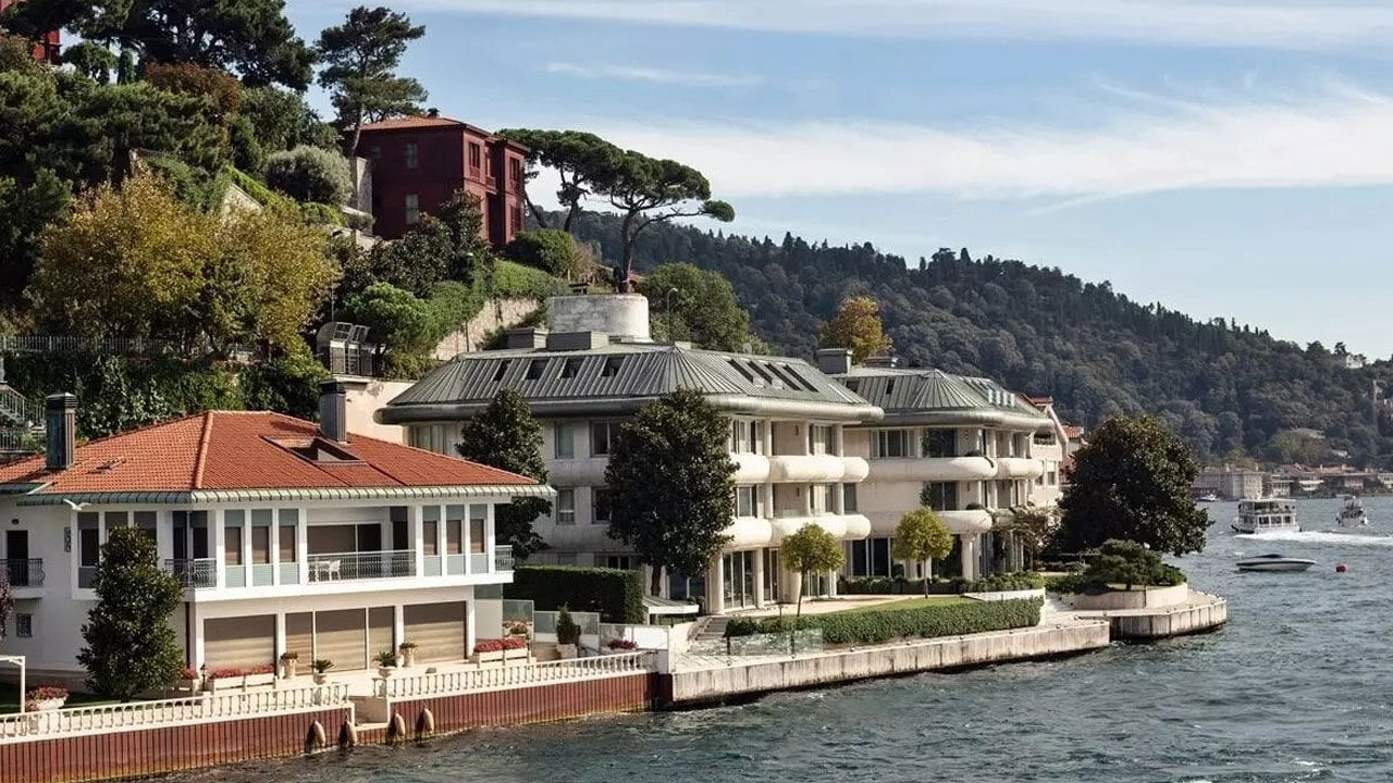 Feyyaz Tokar Yalısı nerede? Hamdi Ulukaya, Feyyaz Tokar Yalısı için ödeyeceği rakam belli oldu  Feyyaz Tokar Yalısı nerede? Hamdi Ulukaya, Feyyaz Tokar Yalısı için ödeyeceği rakam belli oldu  - 1. Resim