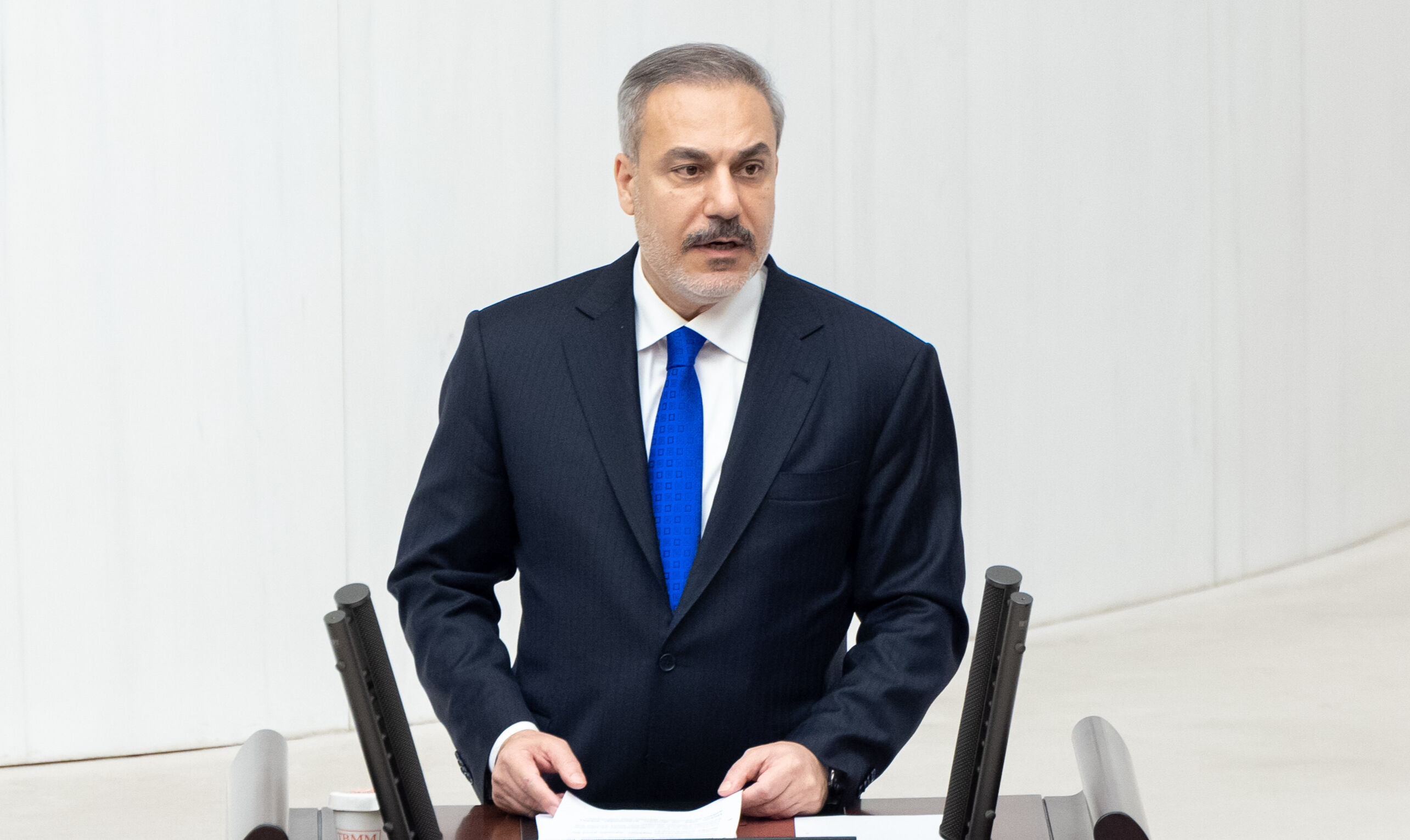 Hakan Fidan'dan kendisine laf atan DEM Parti sıralarına sert tepki - 2. Resim