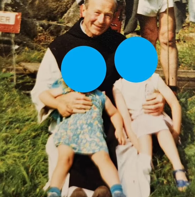 İngiltere'de sapkın rahiplerin pedofili adası Caldey: Detaylar kan dondurdu! İngiltere'de sapkın rahiplerin pedofili adası Caldey: Detaylar kan dondurdu! - 1. Resim