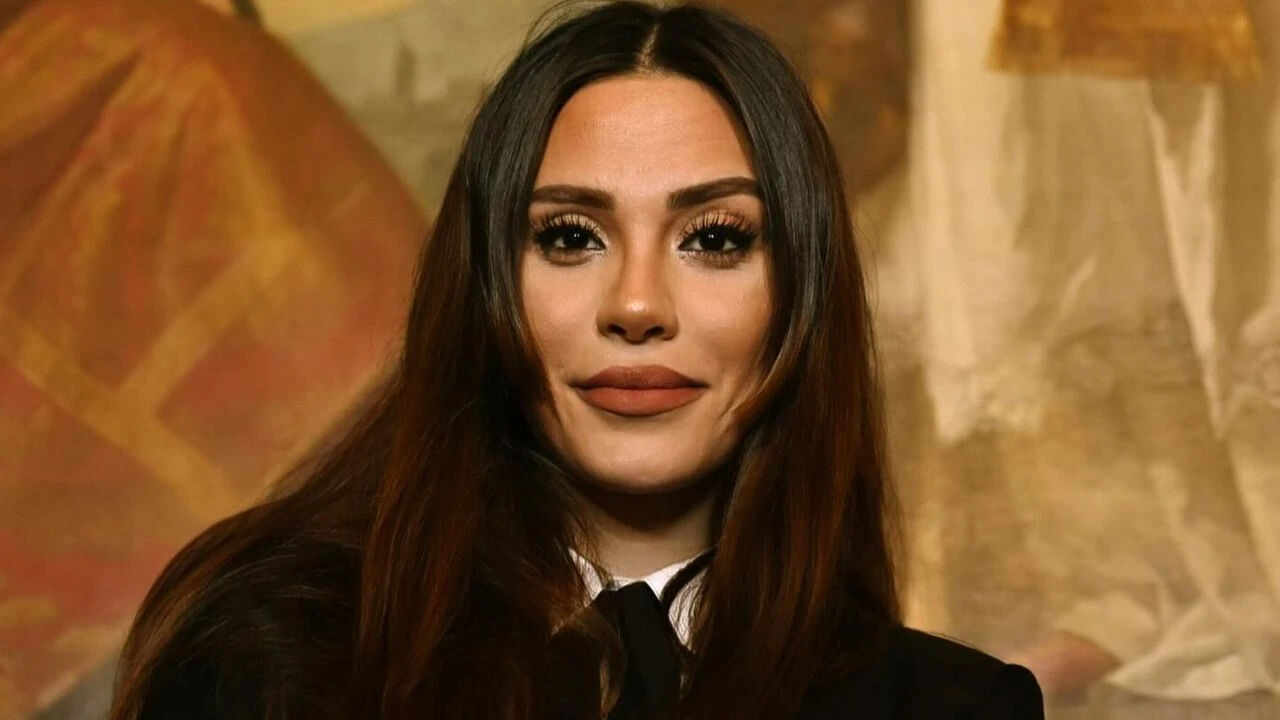 Kalpazan dizisi final yaptı! Şükran Ovalı iddialı diziyle anlaştı Kalpazan dizisi final yaptı! Şükran Ovalı iddialı diziyle anlaştı - 1. Resim