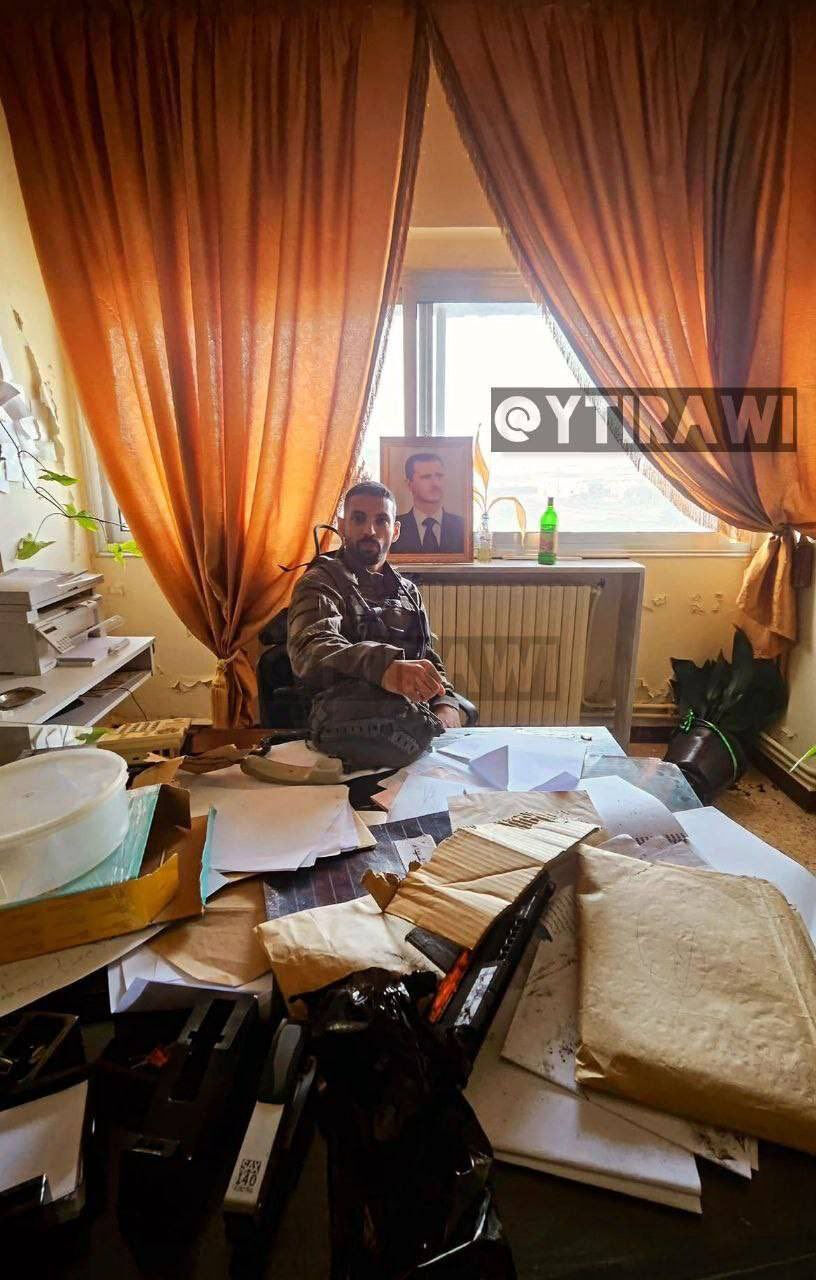 Siyonist işgal başladı: İsrail askerinden küstah poz! - 2. Resim
