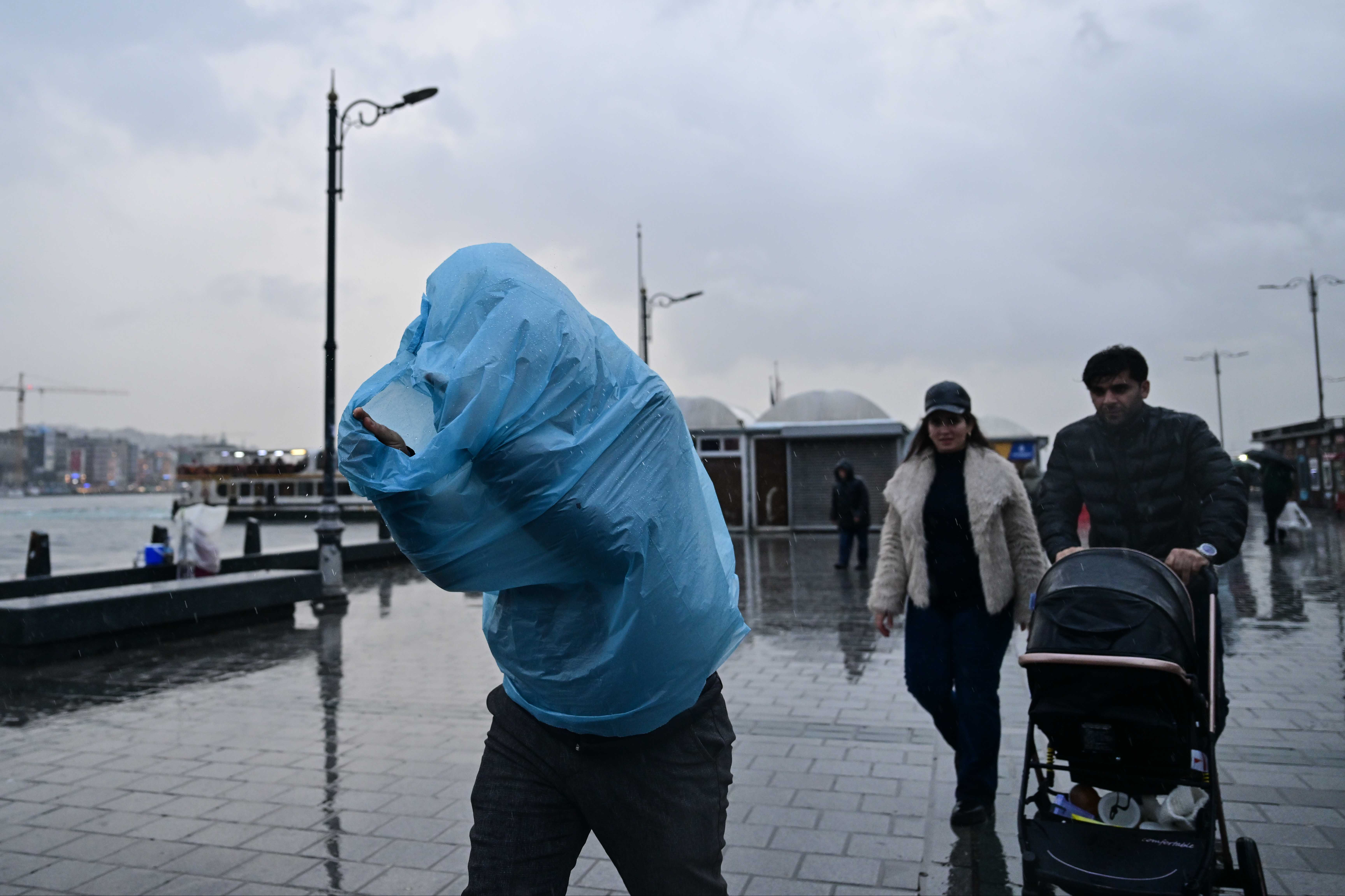 Soğuk ve yağmur birden gelecek! Sıcaklık hızla düşecek... İstanbul dahil birçok kent için kritik tarih belli oldu - 1. Resim