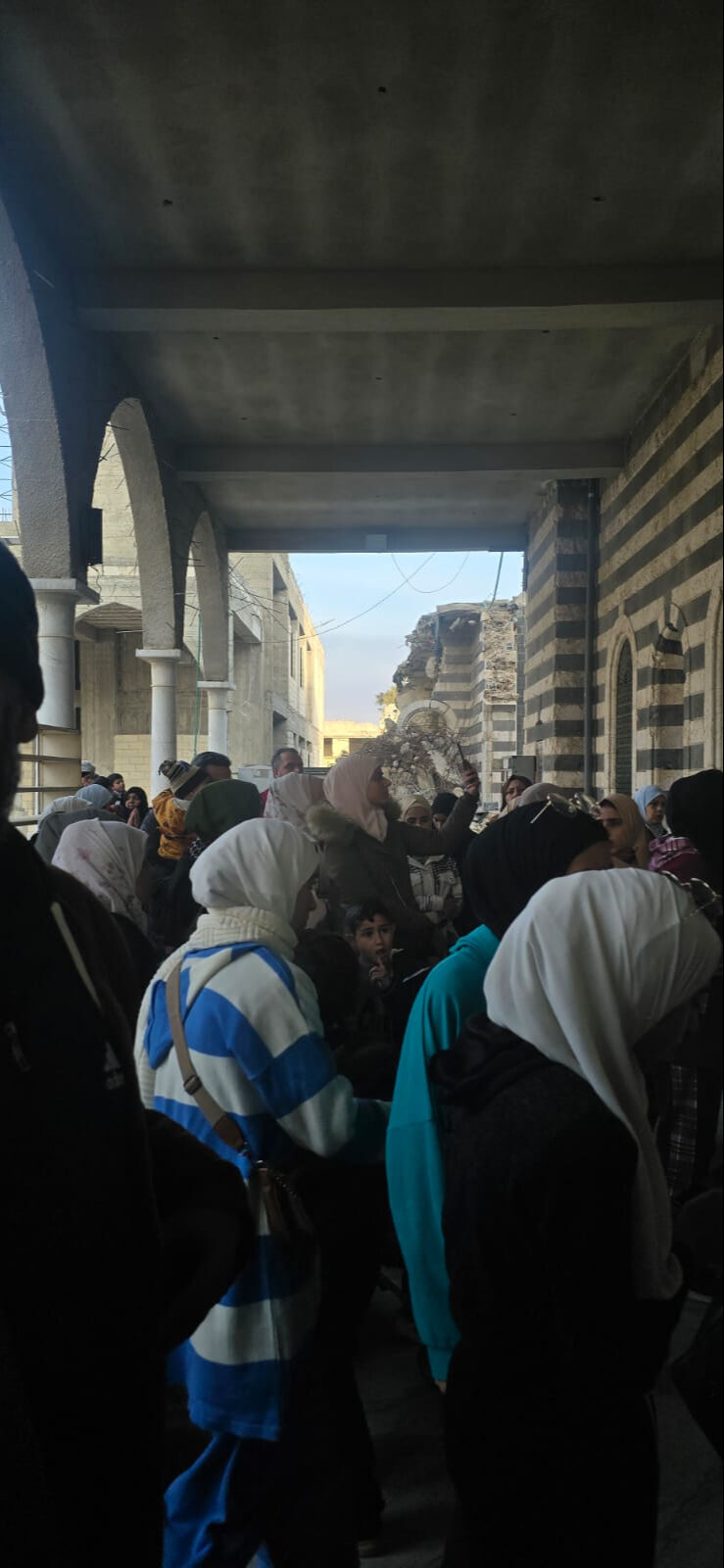 Suriye'de Halid bin Velid'in türbesine akın! Büyük sahabenin huzurundayız - 2. Resim