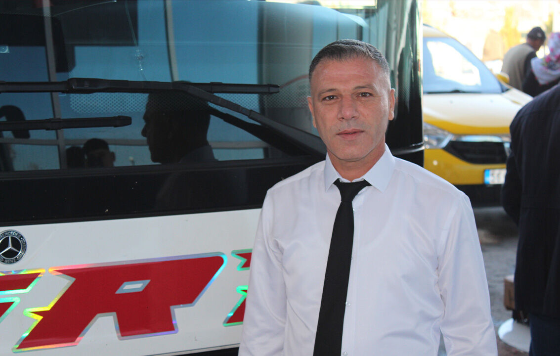 Yolcusunu sırtında taşıyan Siirtli şof&ouml;r: Kim olsa aynı şeyi yapardı - 2. Resim