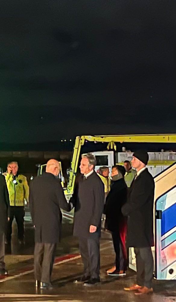 Ankara'da Suriye zirvesi! Cumhurbaşkanı Erdoğan, ABD Dışişleri Bakanı Blinken'i kabul etti ABD Dışişleri Bakanı Blinken Ankara'da! Bakan Fidan'la bir araya gelecek, masada Suriye var - 1. Resim