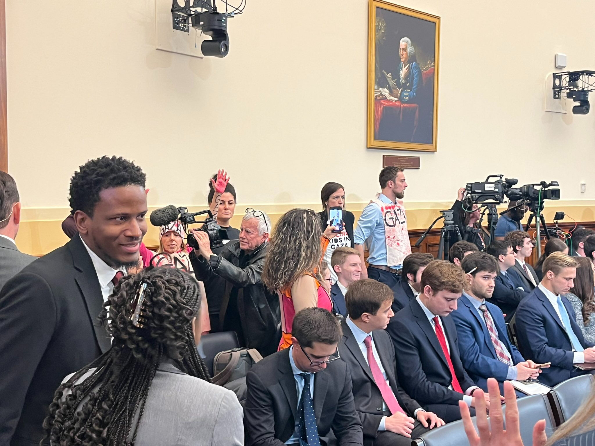 Gazze kasabı Bakan Blinken'a Kongre'de protesto şoku! Çocuk öldürmeyi bırak - 1. Resim