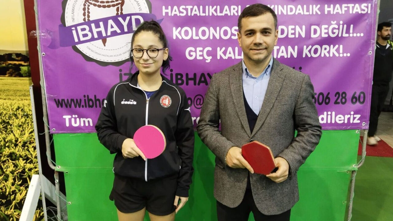 Masa tenisinde anlamlı etkinlik - 1. Resim