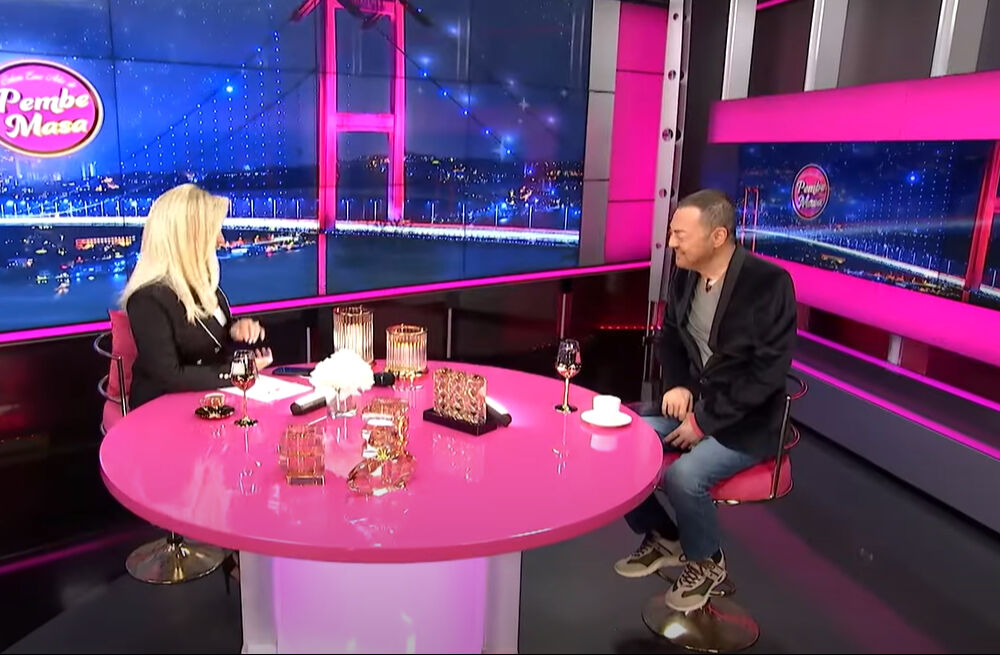 Serdar Ortaç, Kübra Par'ın sözlerini hatırlatıp çileden çıktı! Ahmet Kaya açıklaması olay oldu:  Serdar Ortaç, Kübra Par'ın sözlerini hatırlatıp çileden çıktı! Ahmet Kaya açıklaması olay oldu: