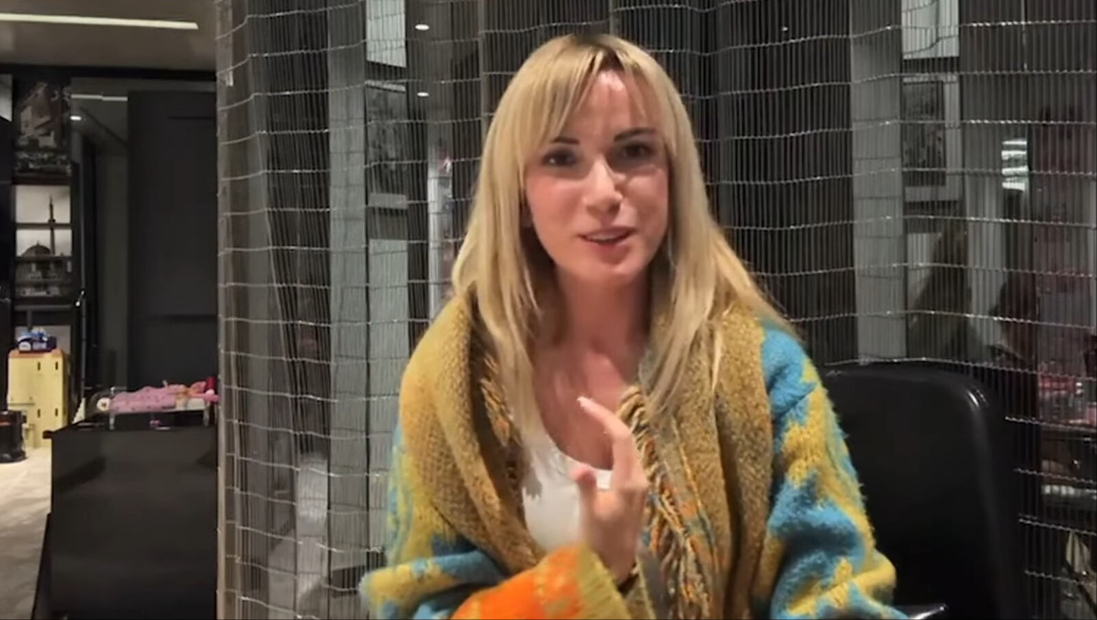 "Tarikat lideriyim" diyerek saçma tavsiyeler veren Yeliz Ergün hakkında inceleme başlatıldı - 1. Resim