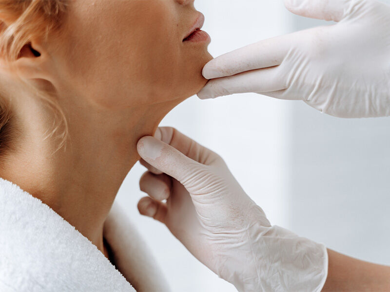 Tiroid nedir ve vücuttaki rolü nelerdir? Tiroid nedir ve vücuttaki rolü nelerdir? - 4. Resim