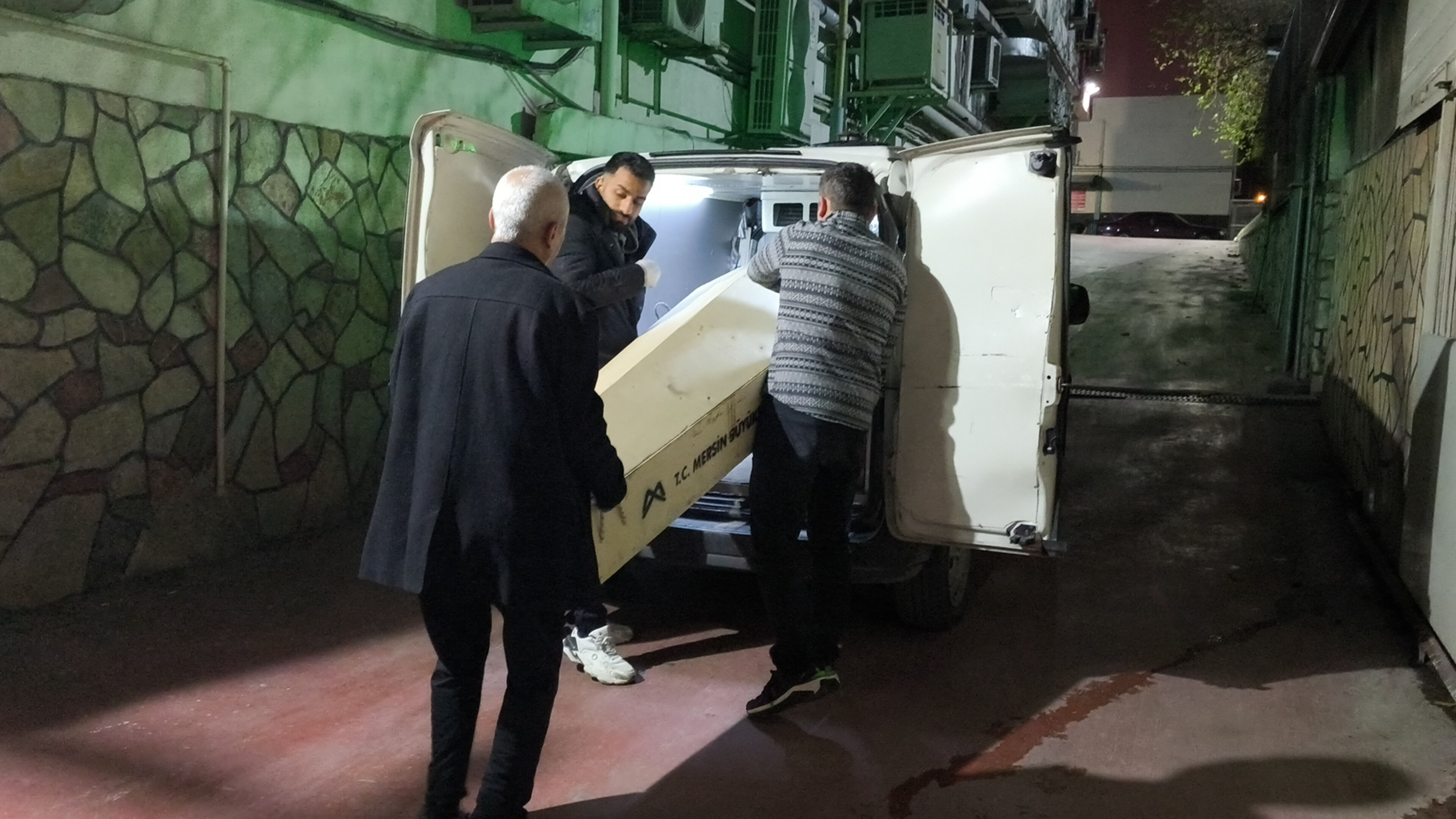 Denizli’de olay anlar! Tartışma bıçaklı kavgaya döndü, bir kişi hayatını kaybetti - 1. Resim